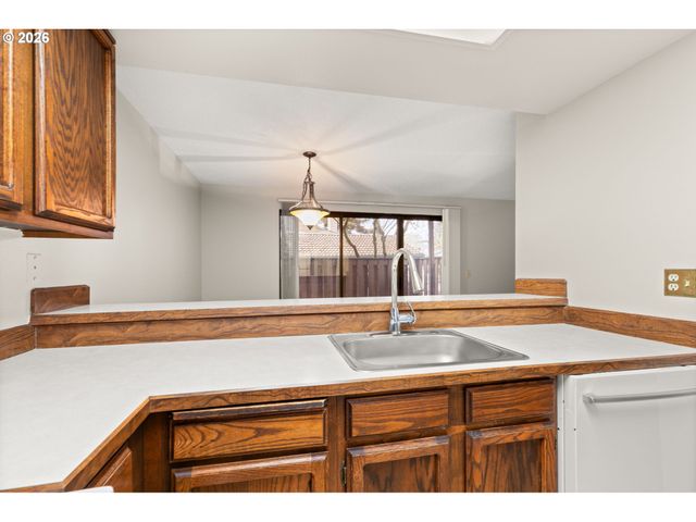 14720 Sw GRAYLING Ln, Beaverton, OR 97007