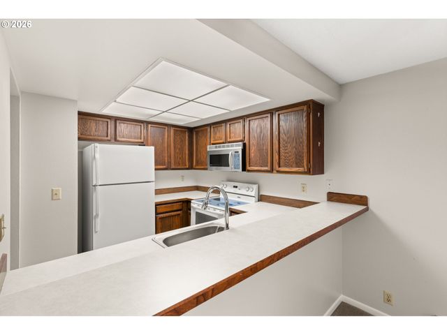 14720 Sw GRAYLING Ln, Beaverton, OR 97007