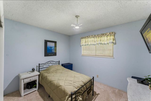 580 Portland Avenue, Grants Pass, OR 97526