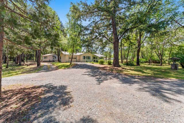 580 Portland Avenue, Grants Pass, OR 97526
