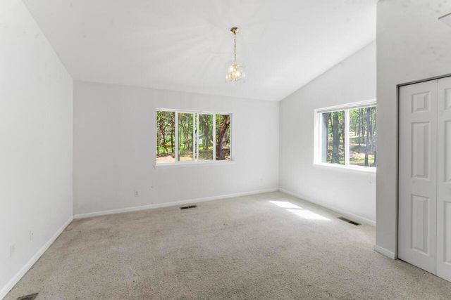 580 Portland Avenue, Grants Pass, OR 97526