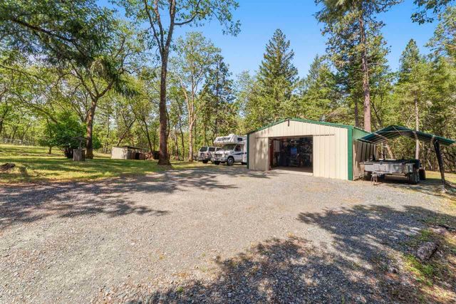 580 Portland Avenue, Grants Pass, OR 97526