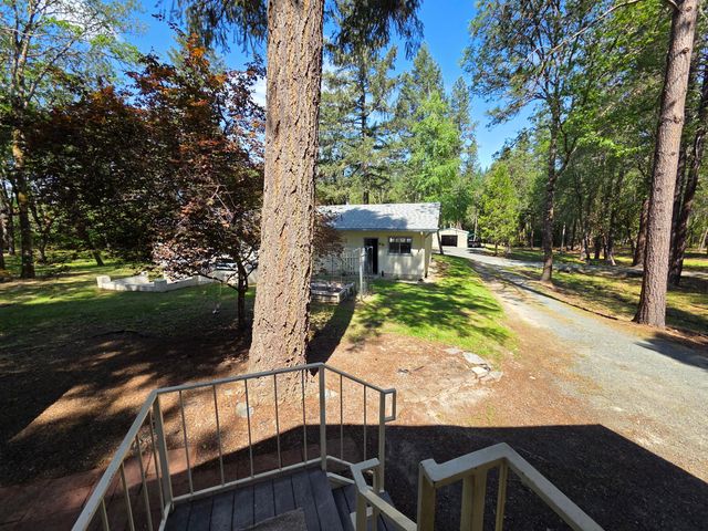 580 Portland Avenue, Grants Pass, OR 97526