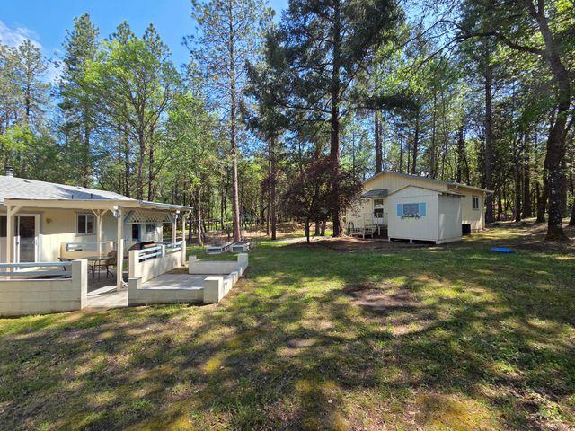 580 Portland Avenue, Grants Pass, OR 97526