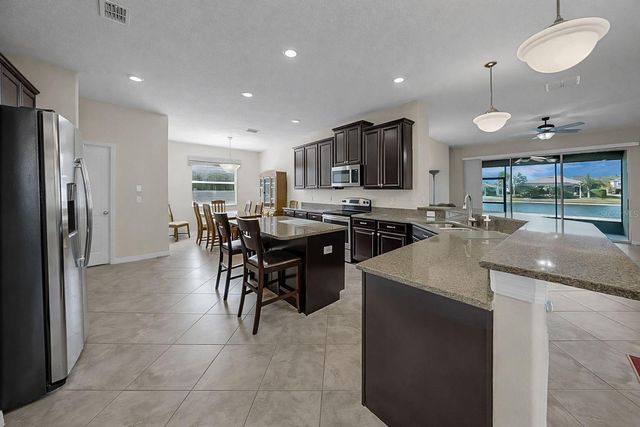 2415 CUMBERLAND CLIFF DRIVE, Ruskin, FL 33570