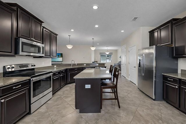 2415 CUMBERLAND CLIFF DRIVE, Ruskin, FL 33570