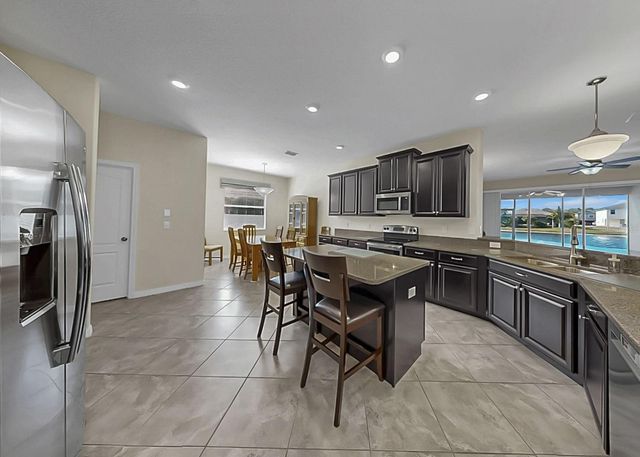 2415 CUMBERLAND CLIFF DRIVE, Ruskin, FL 33570