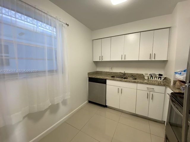 6505 Winfield Boulevard B-19, Margate, FL 33063