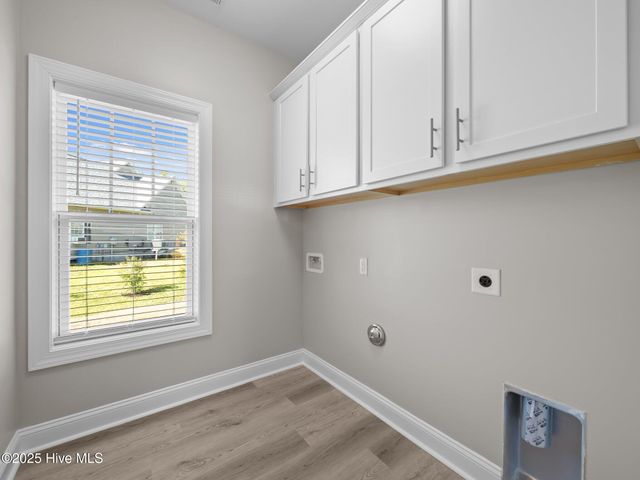 207 Sandbar Court, Newport, NC 28570