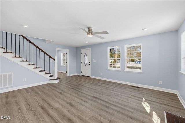 305 W Canary Street, Dunn, NC 28334