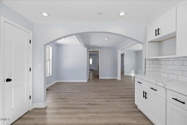 305 W Canary Street, Dunn, NC 28334