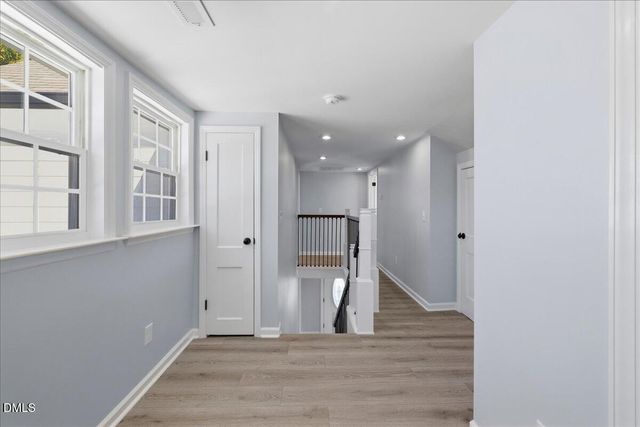 305 W Canary Street, Dunn, NC 28334