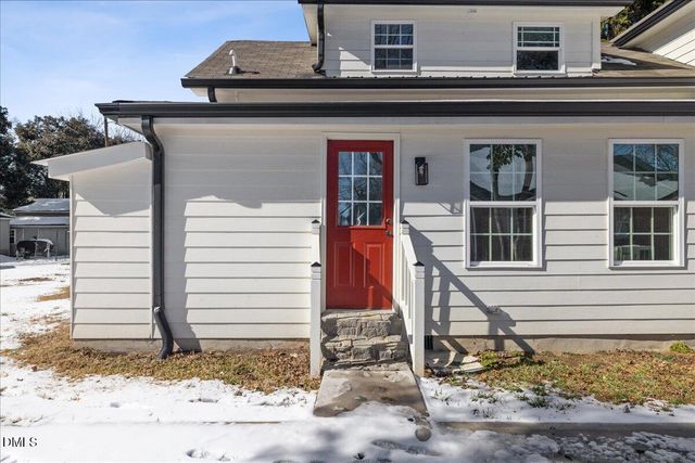 305 W Canary Street, Dunn, NC 28334