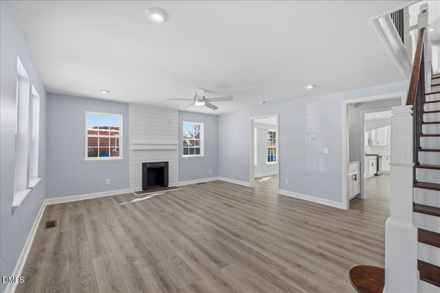 305 W Canary Street, Dunn, NC 28334