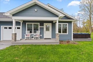 2529 Bronson Road # 102, St. Albans Town, VT 05478