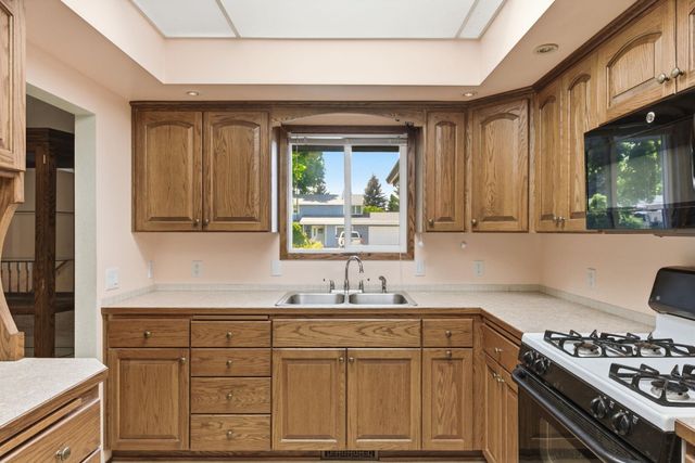 505 S Vercler Rd, Spokane Valley, WA 99216