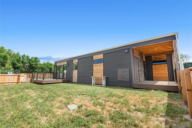 1959 Blackhawk Street, Aurora, CO 80011