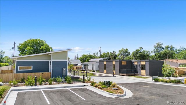 1959 Blackhawk Street, Aurora, CO 80011