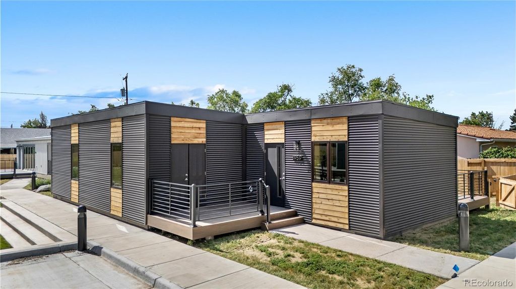 1959 Blackhawk Street, Aurora, CO 80011