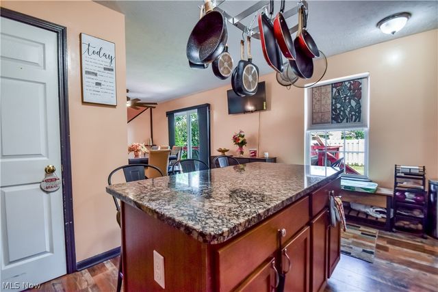 23851 Rockside Road, Bedford Heights, OH 44146