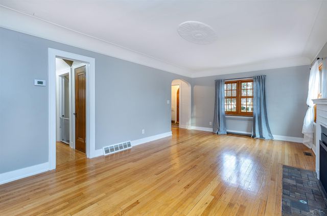 313 Ardussi Avenue, Saginaw, MI 48602