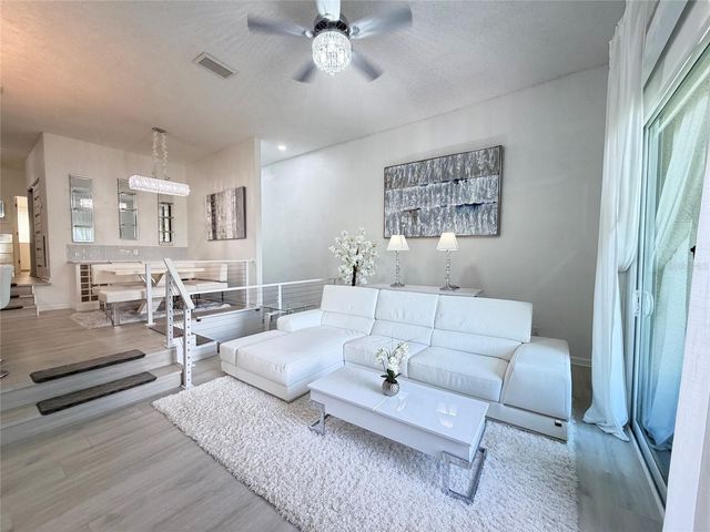 724 CORAL REEF DRIVE, Tampa, FL 33602