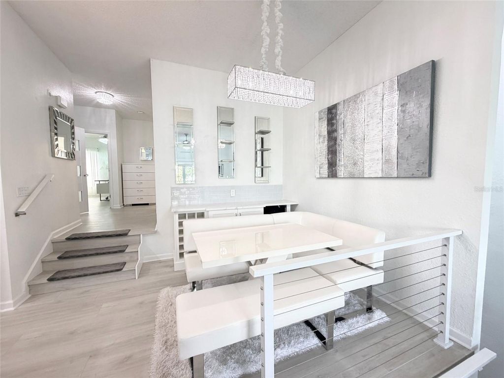 Image 19 of property listing at 724 CORAL REEF DRIVE, Tampa, FL 33602