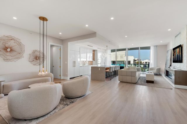 500 SE Mizner Boulevard A902, Boca Raton, FL 33432