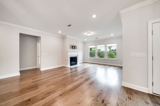 1681 Boardwalk Pl, Gallatin, TN 37066