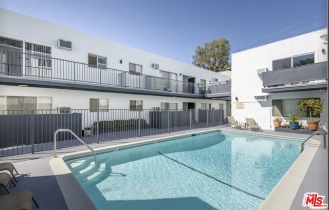 1261 N Laurel Avenue 20, Los Angeles, CA 90046