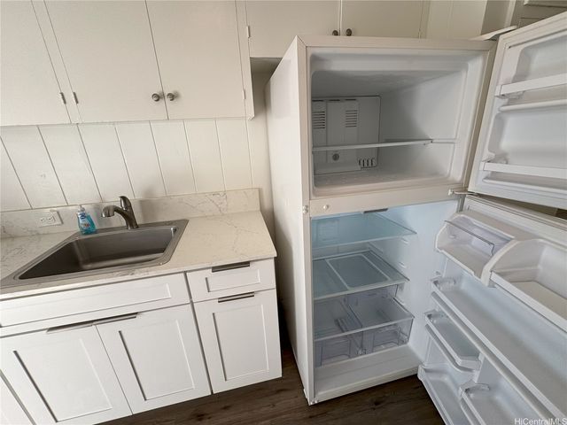1116 Isenberg Street, Honolulu, HI 96826