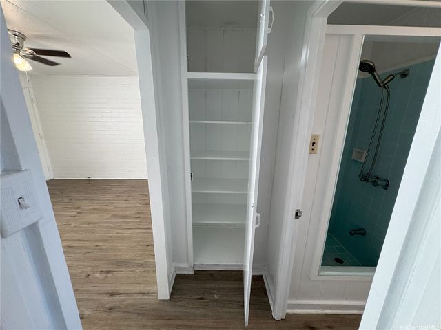 1116 Isenberg Street, Honolulu, HI 96826