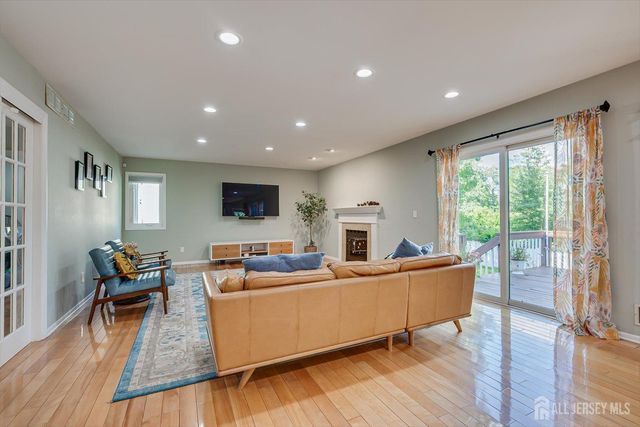 76 Revere Boulevard, Edison, NJ 08820