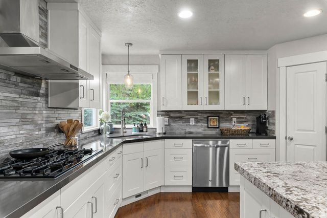 6442 W 10900 N, Highland, UT 84003