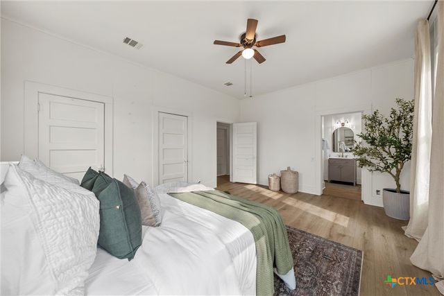 1007 N Jackson Avenue, Cameron, TX 76520