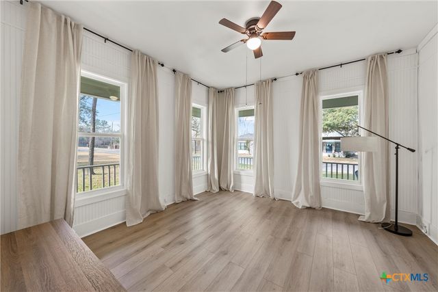 1007 N Jackson Avenue, Cameron, TX 76520