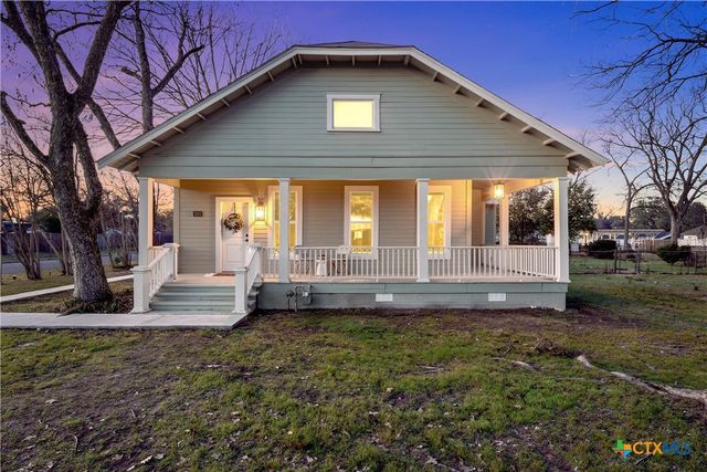 1007 N Jackson Avenue, Cameron, TX 76520