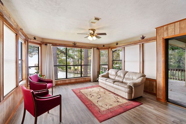 148 Moon Mist, Livingston, TX 77351