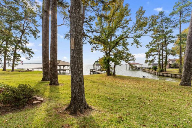 148 Moon Mist, Livingston, TX 77351