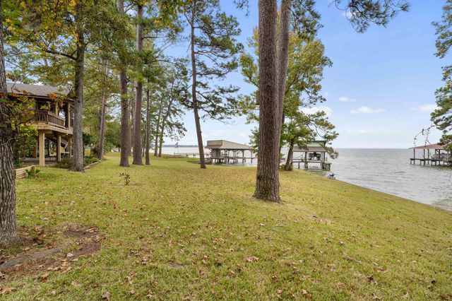 148 Moon Mist, Livingston, TX 77351