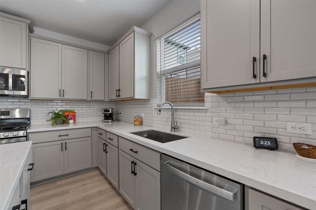 13506 Grand Central DR, Pflugerville, TX 78660