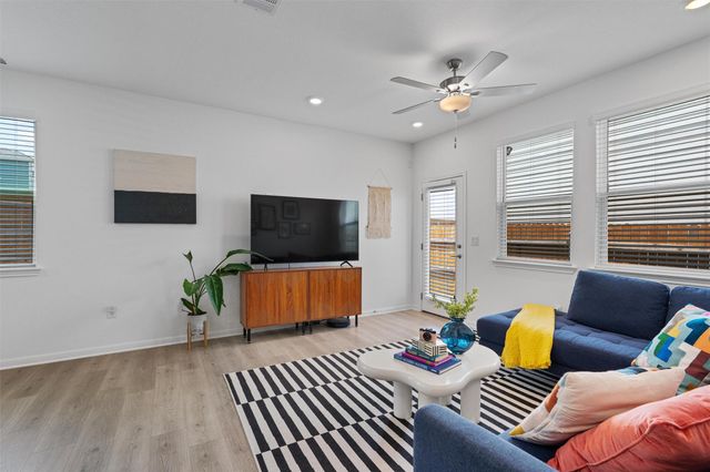 13506 Grand Central DR, Pflugerville, TX 78660