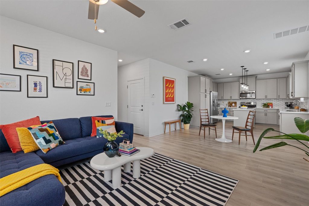 13506 Grand Central DR, Pflugerville, TX 78660