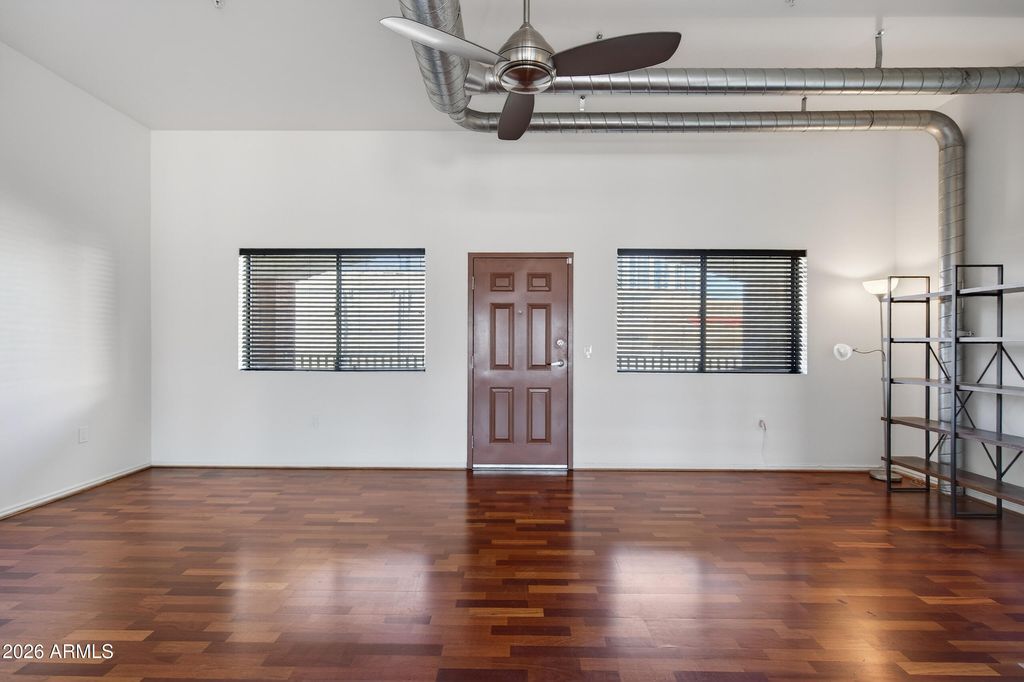 Image 32 of property listing at 424 S 2ND Street 209, Phoenix, AZ 85004