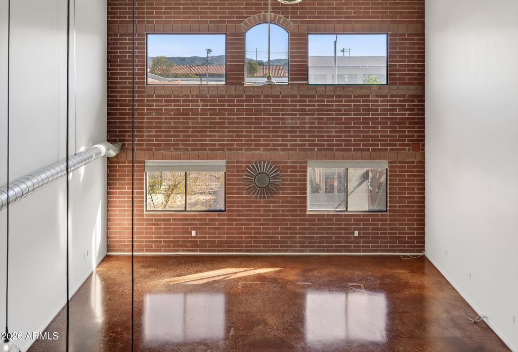 Image 35 of property listing at 424 S 2ND Street 209, Phoenix, AZ 85004