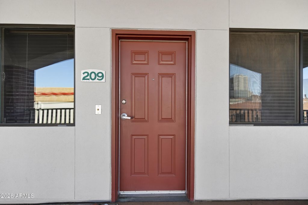 Image 37 of property listing at 424 S 2ND Street 209, Phoenix, AZ 85004