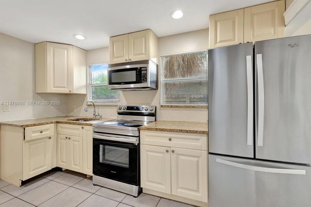 630 33rd St 0, West Palm Beach, FL 33407