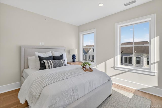 1841 Soundview Court, Yorktown Heights, NY 10598