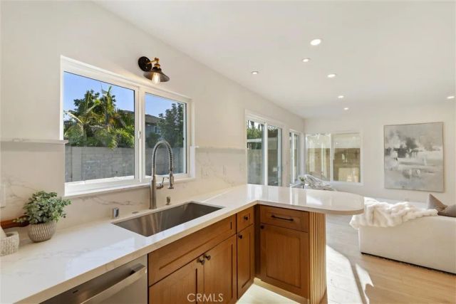 13848 Carnaby, Cerritos, CA 90703