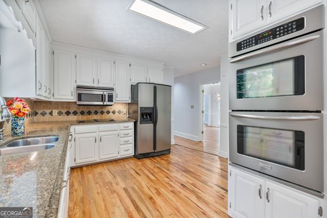 275 Sageglen Road, Lawrenceville, GA 30044